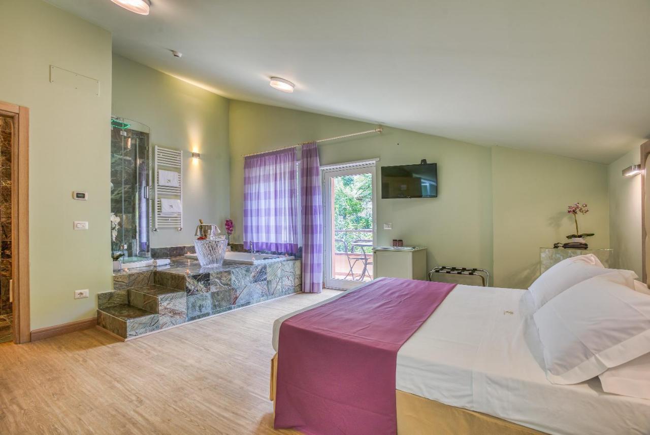 Hotel Des Reves SantʼElia Fiumerapido Екстериор снимка