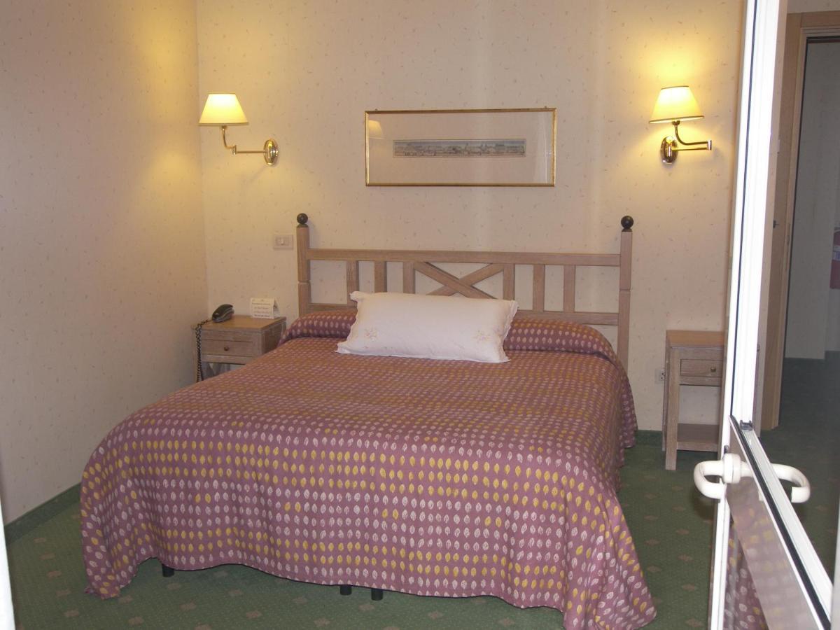 Hotel Des Reves SantʼElia Fiumerapido Екстериор снимка